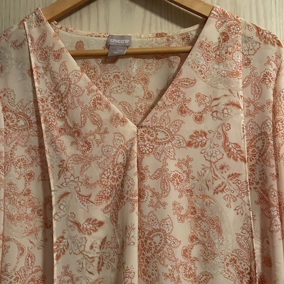 Chico’s beige with pinks in design size 14. Pretty blouse. - Picture 5 of 10